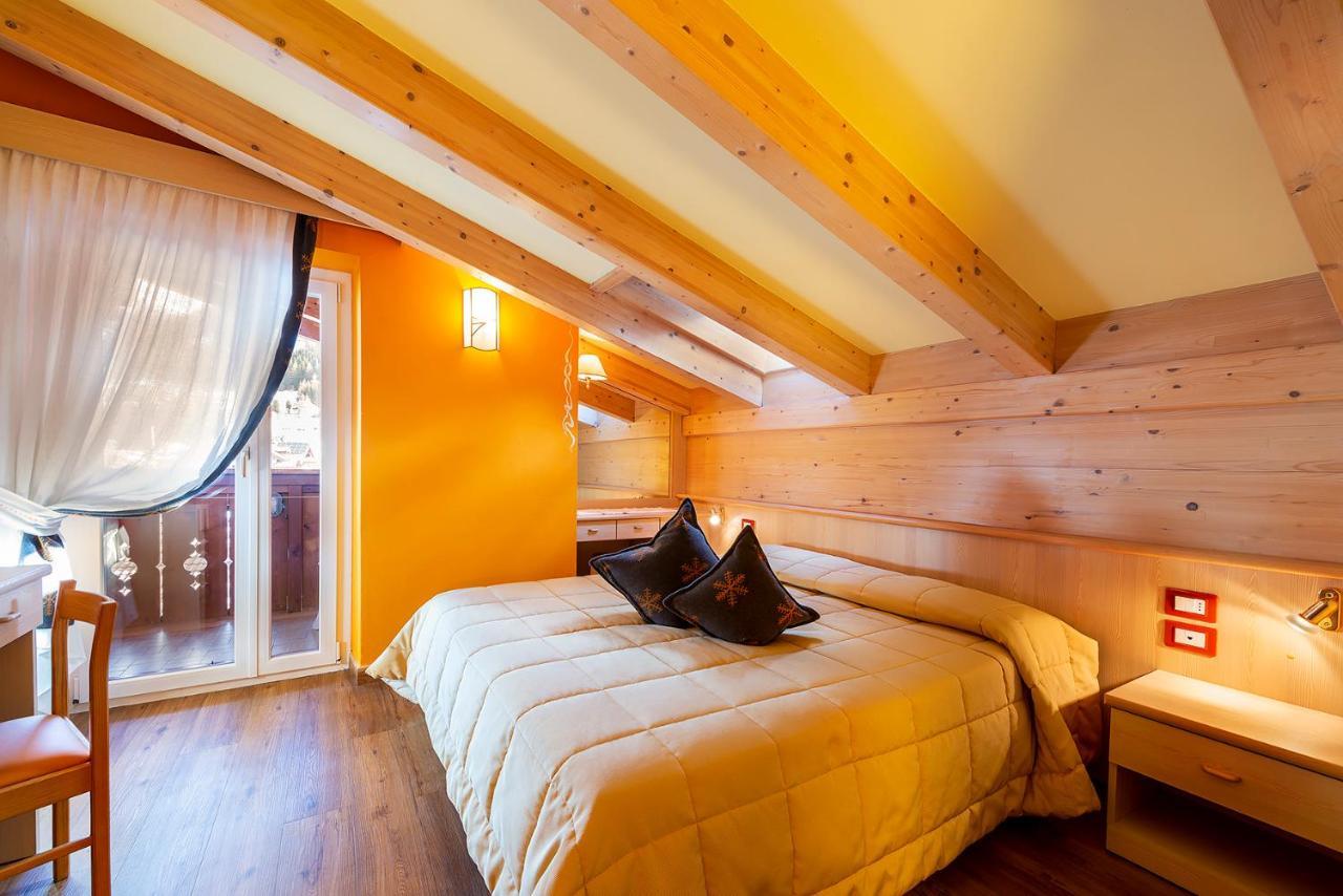 Hotel La Serenella Moena Ngoại thất bức ảnh
