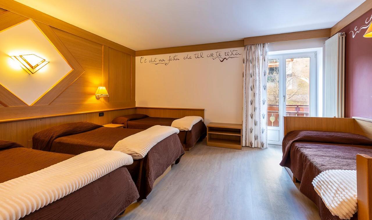 Hotel La Serenella Moena Ngoại thất bức ảnh