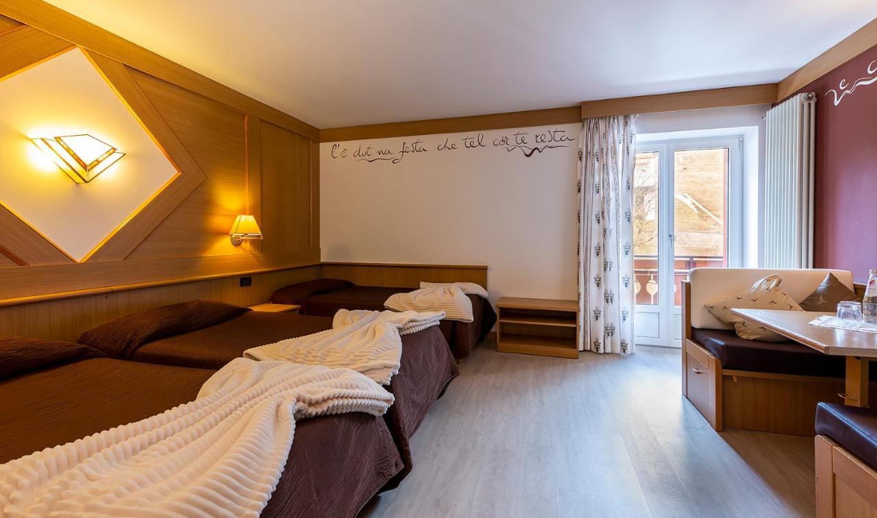 Hotel La Serenella Moena Ngoại thất bức ảnh
