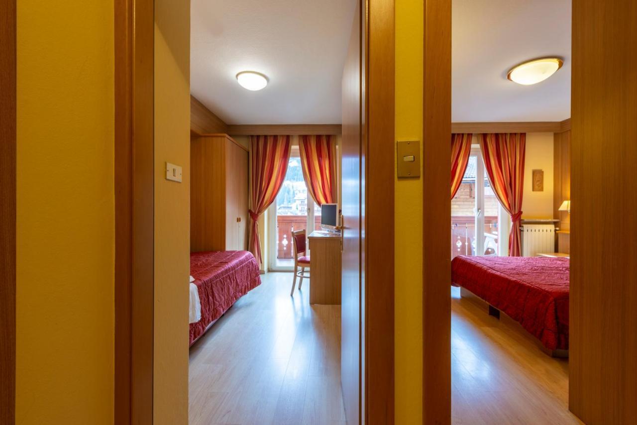 Hotel La Serenella Moena Ngoại thất bức ảnh