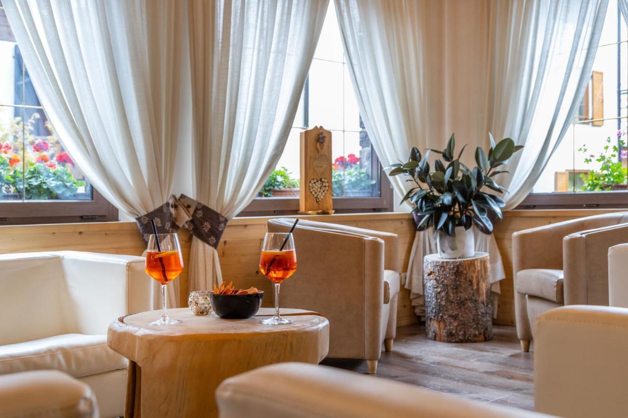 Hotel La Serenella Moena Ngoại thất bức ảnh