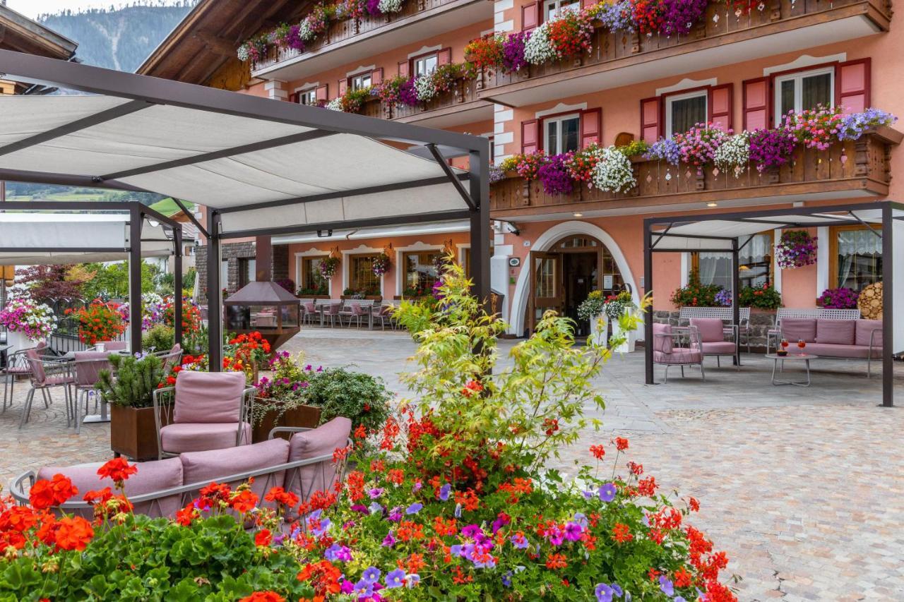 Hotel La Serenella Moena Ngoại thất bức ảnh