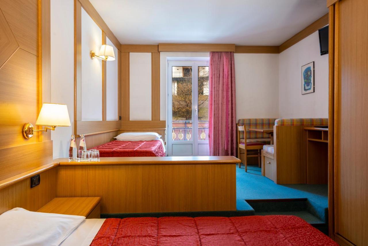 Hotel La Serenella Moena Ngoại thất bức ảnh
